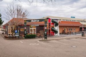 Aussenansicht McDonald's Offenburg